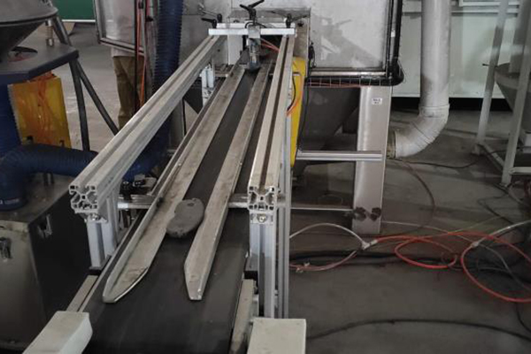 ব্রেক প্যাড কারখানা যন্ত্রপাতি অটোমেশন উন্নয়ন এবং প্রবণতা